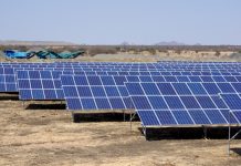 Off-grid solar power challenge fossil-fuelled power stations