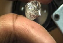 Botsuana pode aumentar participação da De Beers enquanto Anglo American considera cisão