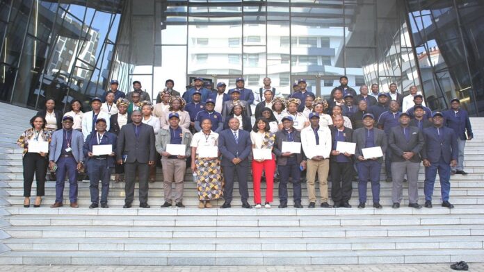 Mudança de foco para o digital à medida que o Ministério de Energia de Moçambique celebra marco no serviço público