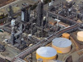 ExxonMobil-Led Consortium Awards Initial Contract for Massive Mozambique LNG Venture
