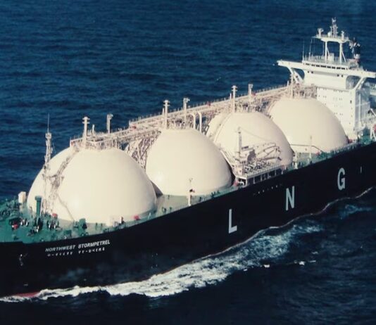 Receita extraordinária com LNG deve ultrapassar US$ 100 milhões até 2029