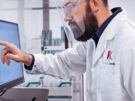 Alfred H Knight Opens State of the Art Laboratory in Maputo